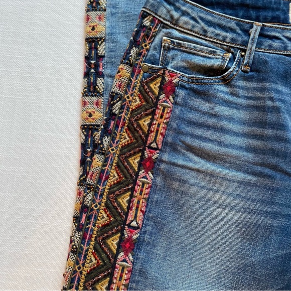 Driftwood Jeans - Picture 3 of 8